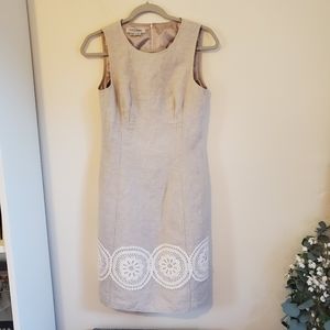 Kay Unger 100% Linen Embroidered Sleeveless Dress